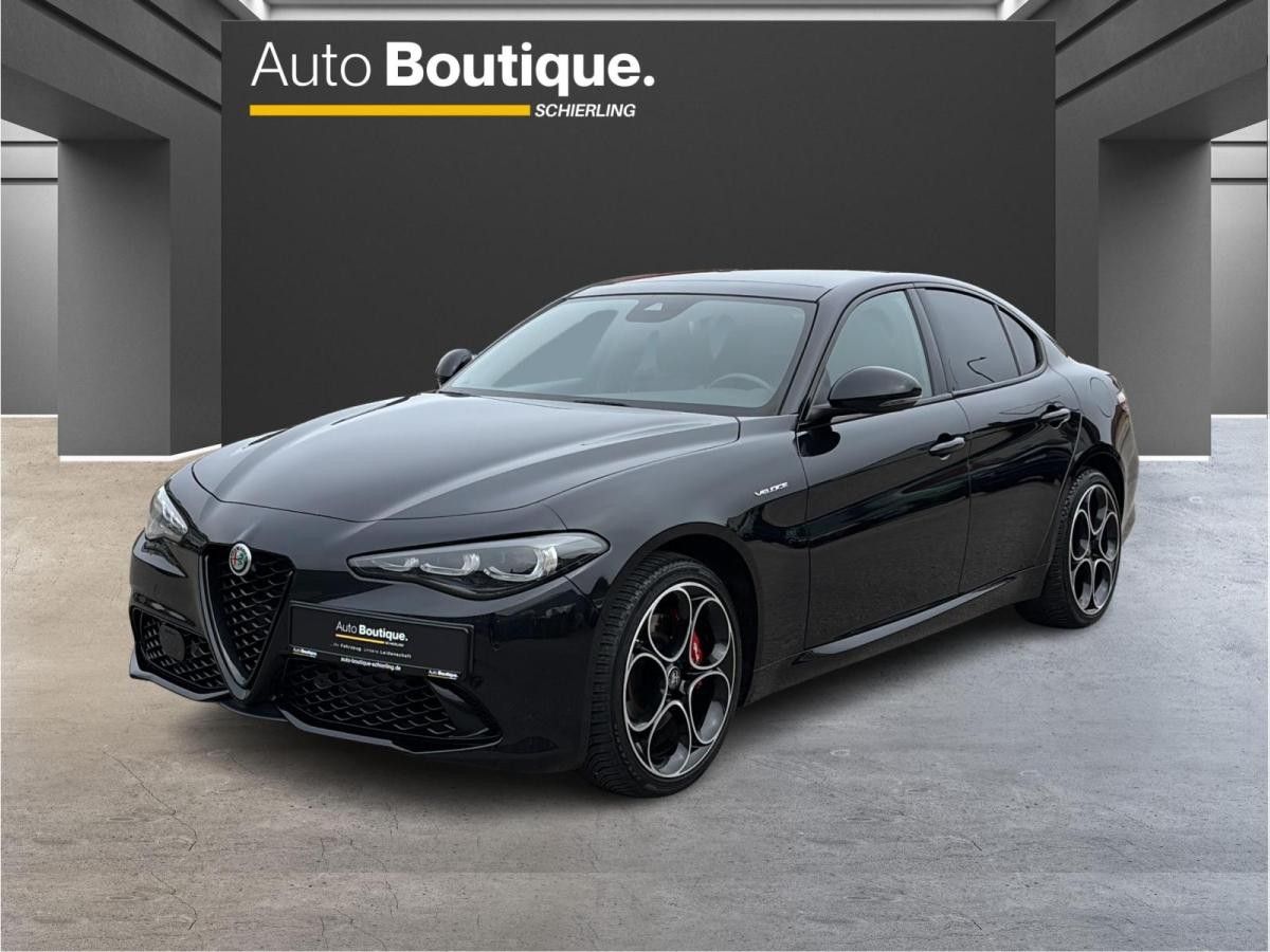 Alfa Romeo Giulia Veloce Q4 2.0 TURBO 16V AT8/DAB/KAMERA/+ Leasing