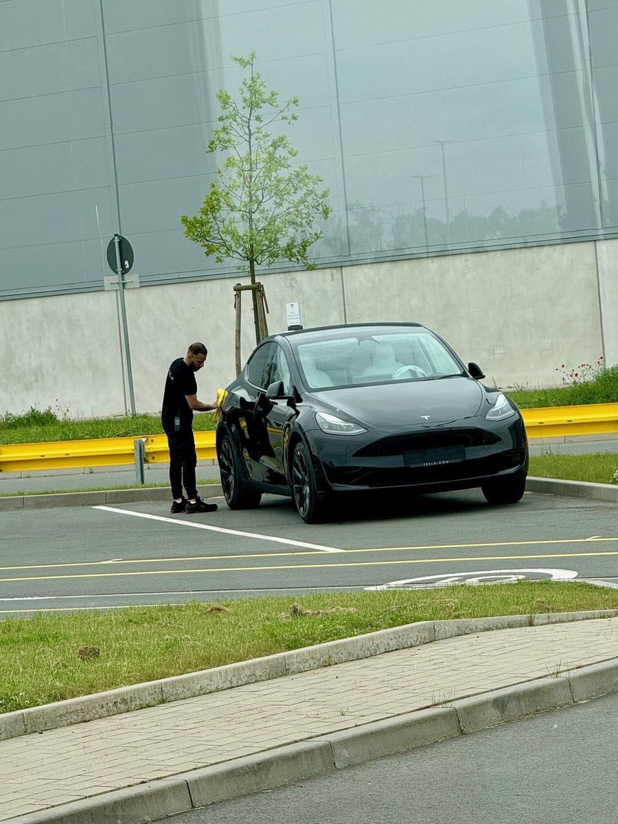 Tesla Model Y Modell Y Long Range RWD Leasingübernahme