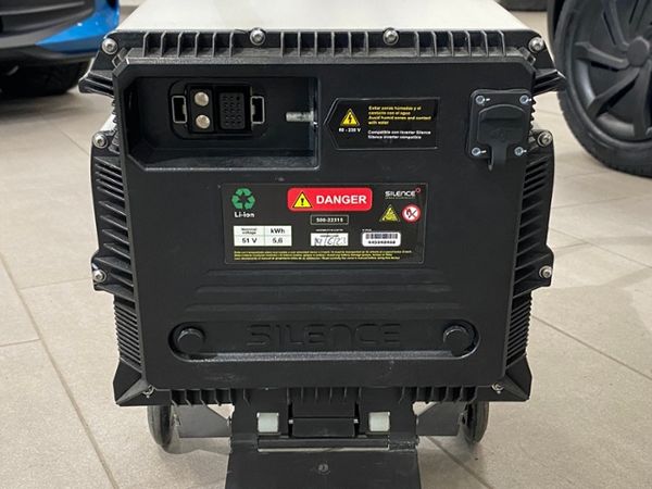 Silence S04 L7e Premium 2x 5,6 kWh - 90km/h KLIMA LED — Bild 8 von 20