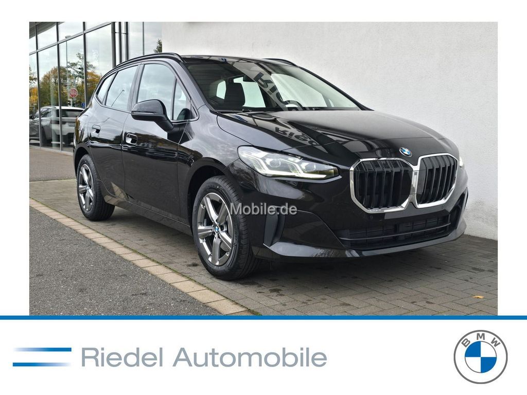 BMW 218i Active Tourer Navi AHK DA+ 17