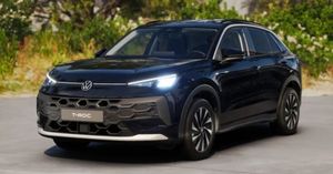 Volkswagen T-Roc Volkswagen T-Roc Life 1.5 eTSI 7-Gang-DSG 110 kW (150 PS)