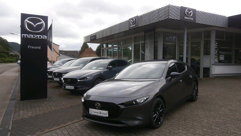 Mazda 3 2.5L e-SKYACTIV G 140PS 6MT FWD HOMURA Auto-Abo