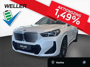 BMW iX1 xDrive30 M Sport HUD ACC adLED H/K 18" AHK