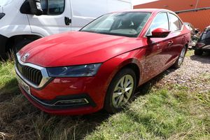 Skoda Octavia Lim DSG Selec Matrix Nav ParkL ACC vEHK Finanzierung privat - Auto kaufen