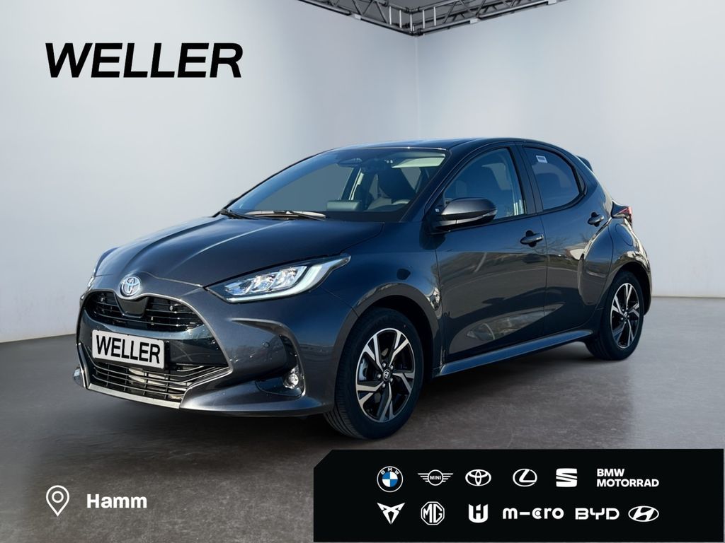 Toyota Yaris Hybrid Teamplayer *LED*CAM*SHZ*ACC*LENKRAD Leasing