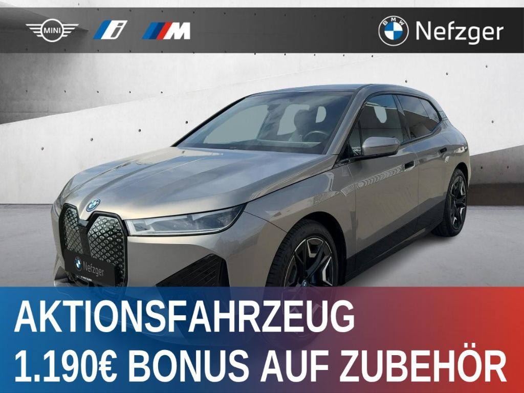 BMW iX xDrive50 Sportpaket HUD Sky Laser ACC AHK Leasing
