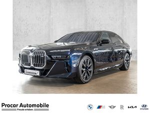 BMW M760e xDrive Pano SkyLounge Massage DAProf PAPro
