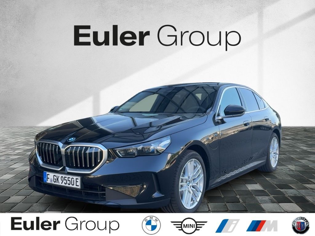 BMW 530 e Limousine HUD Navi Digitales Cockpit Sound Leasing