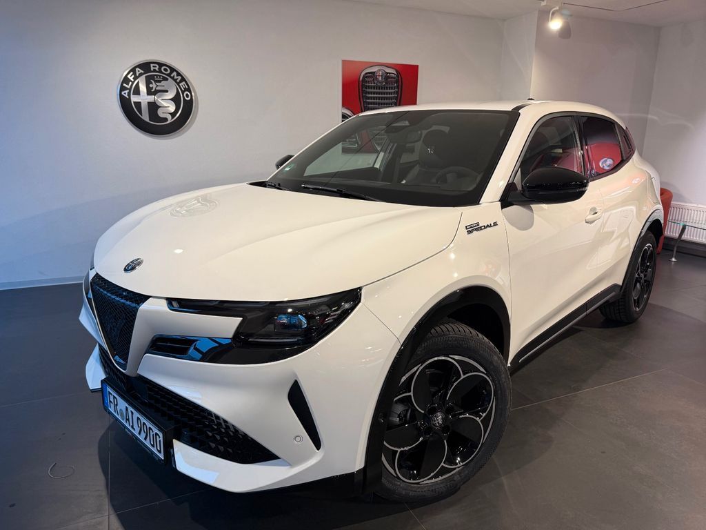 Alfa Romeo Junior Ibrida 107 kW (145PS) Sport Speciale Leasing