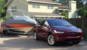 Das Elektroauto Tesla Model X ist auch ein guter Zugwagen