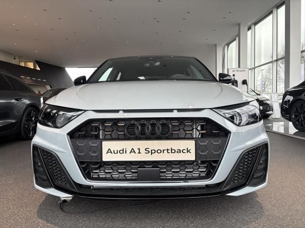Audi A1 Sportback 40 TFSI S line 152kW S tronic  Sonderkondition * Leasing