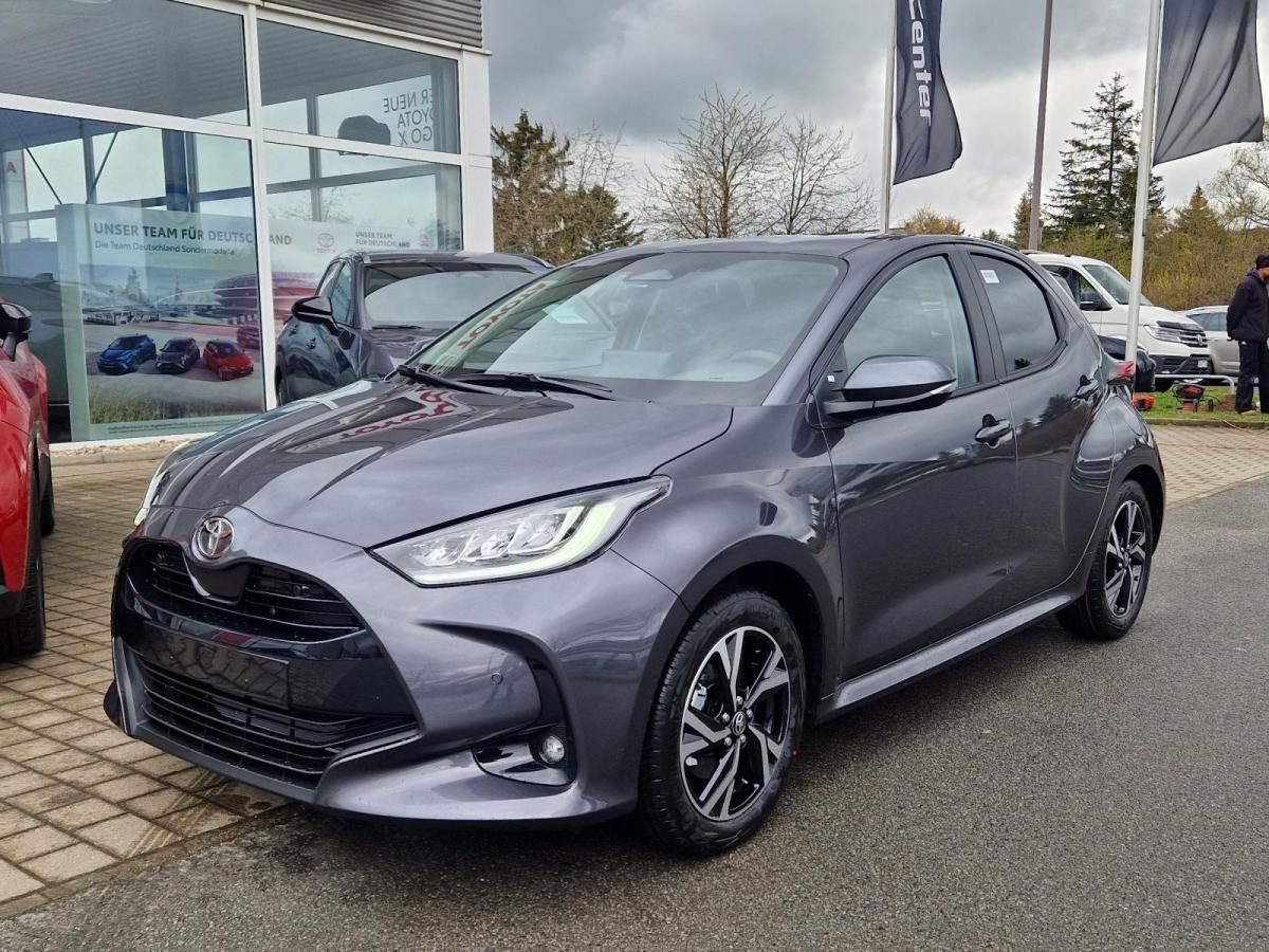 Toyota Yaris Hybrid 1.5l🔥Teamplayer🔥Lagerwagen🔥Bis zu 15 Jahre Garantie! Leasing