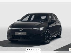 Volkswagen Golf R-Line 1.5l eTSI DSG IQ.LIGHT,KAMERA,ACC,NAVI,HuD,AHK