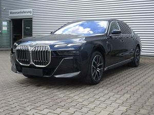 BMW 740 d *Vorführwange 07/26-01/27* inkl. Wartung & Winterräder*