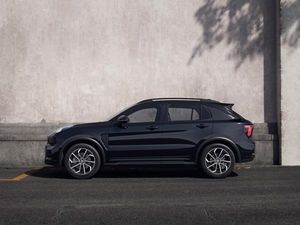 LYNK & Co 01 CORE / E-PRÄMIE! / Zweites Bild beachten! Prämie auswählen! *