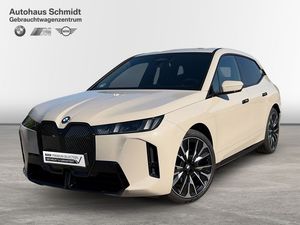 BMW iX xDrive60 851€ netto/mtl.*M Sportpaket*23"*LC