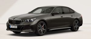 BMW 5er BMW 5er 550e M Sportpaket Pro 550e Steptronic xDrive 360 kW (489 PS)