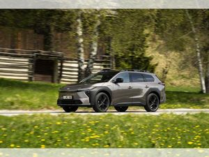 Toyota bZ4X Touring Teamplayer