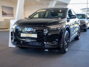 Audi Q4 e-tron Sportback *QUA*AHK*PANO*HUD*