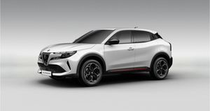 Alfa Romeo Junior Elettrica Speciale Leasing