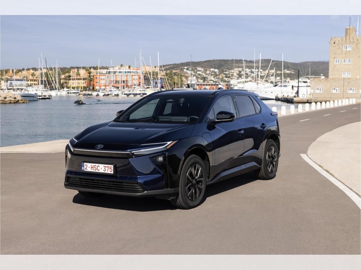 Toyota bZ4X Lagerwagen!⚡inkl. E-Auto Förderung!⚡4x2 Teamplayer 165 kW⚡ Leasing