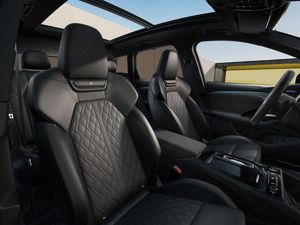 Audi Q6 e-tron | 99.995 Euro BLP | MJ 2027 | performance 225 kW S line business | nur begrenzt verfügbar