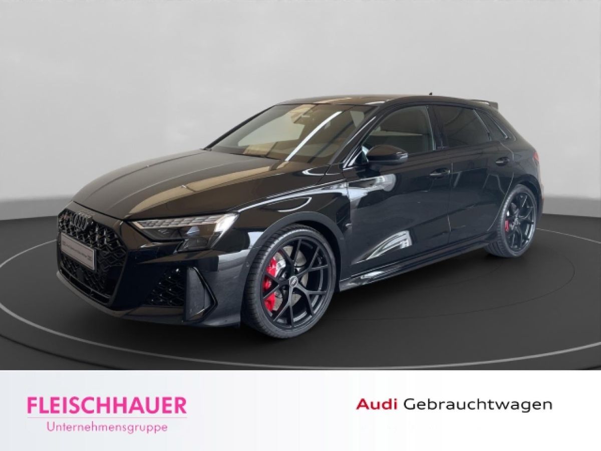 Audi RS3 Sportback 2.5 TFSI quattro S tronic *Carbon*Panorama*ACC*SONOS*Navi*Matrix* Leasing
