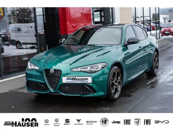 Alfa Romeo Giulia INTENSA 2.0 Turbo AT8 Q4 PANORAMA HARMAN-KARDON BREMBO Leasing