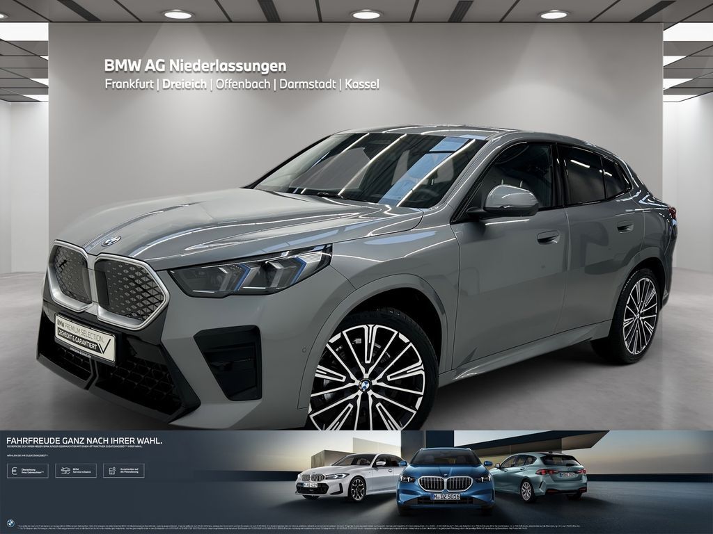 BMW iX2 xDrive30 M Sport AHK Driv.Assist.Prof LED Leasing