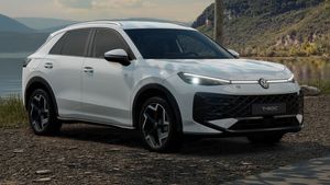 Volkswagen T-Roc 1.5 eTSI OPF DSG R-Line