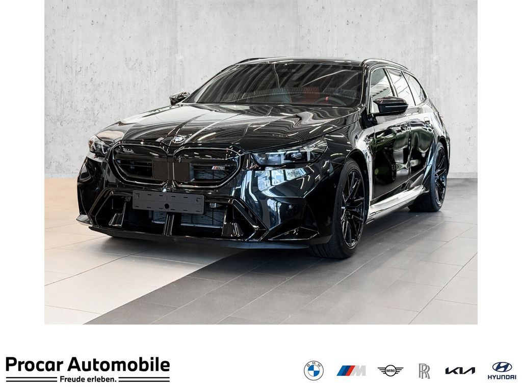 BMW M5 Touring PANO AHK DA PROF PA PROF 0,5% Leasing