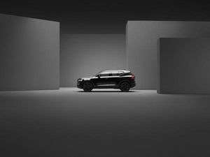 Volvo XC40 B3 Plus Black Edition DCT