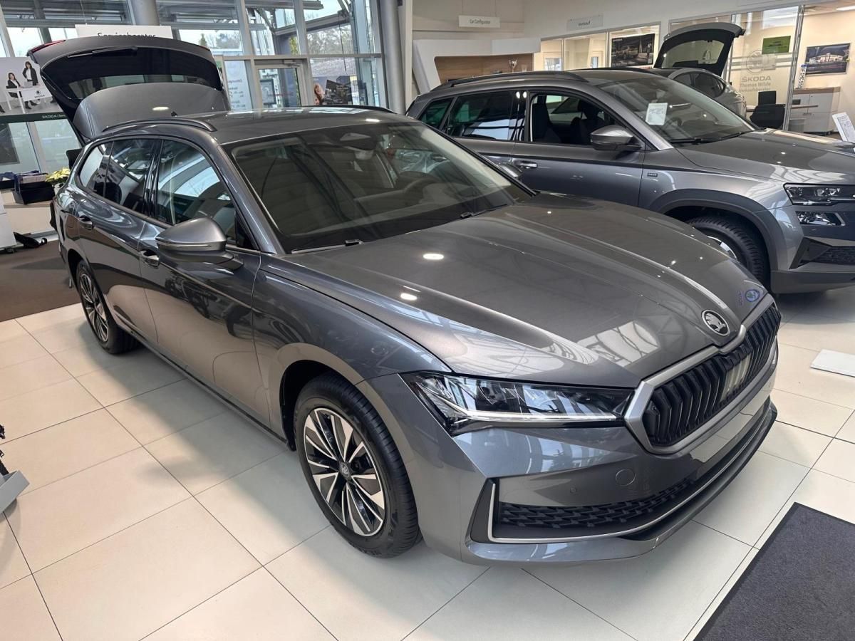 Skoda Superb Combi 2.0 TDI DSG Selection / Sofort Verfügbar Leasing