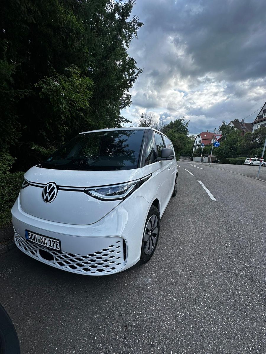 ID Buzz Cargo Pro 210 KW weiß Leasingübernahme