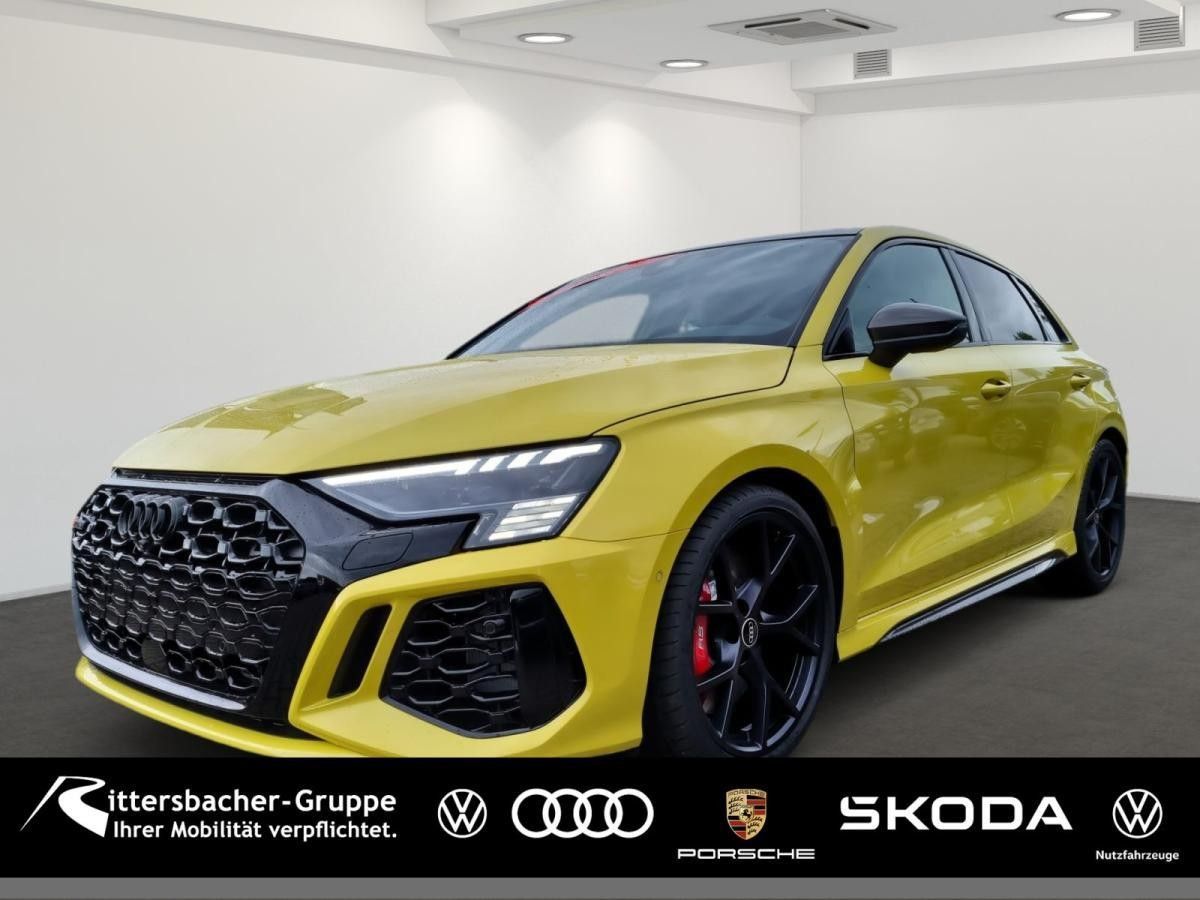 Audi RS3 Sportback - Panorama-Glasdach-  Bang & Olufsen Premium- Audi virtual cockpit plus Leasing