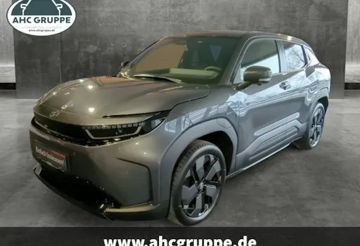 Toyota Urban-cruiser 61 KWh Lounge 5dr