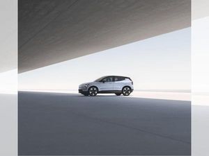 Volvo EX30 Plus Single Motor Extended Range RWD 200 kW (272 PS) Leasing