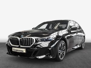 BMW 520d xDrive Limousine M-Sport HK HiFi ACC DAB RF