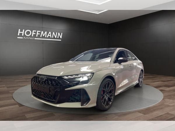 Audi RS3 Limousine / RS-Dynamikpaket / Exclusive Kreide / Schalensitze / Carbonpaket Leasing
