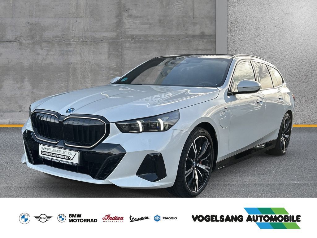 BMW 550 e xDrive Touring,M Sport,AHK,Panodach,HeadUp Leasing