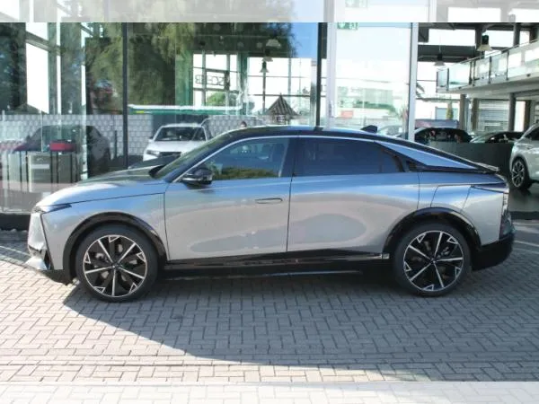 DS Automobiles N°8 ETOILE Long range AWD 350PS **sofort**B2C