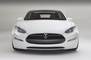 Allradvariante des Elektroauto Tesla Model S wird ab sofort auch in Europa ausgeliefert