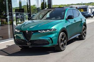 Alfa Romeo Tonale Ibrida Plug-In MY25 INTENSA 1.3 PHEV Q4 PANO EL. HECKKL. MEMORY WALLBO Leasing