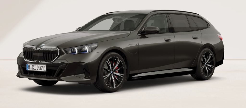 BMW 5er Touring 550e M Sportpaket Pro 550e Steptronic xDrive 360 kW (489 PS) Auto-Abo