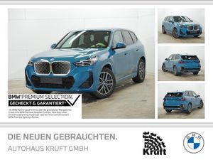BMW iX1 xDrive30 M SPORT+PANO+AHK+KAMERA+HUD+ESITZ Leasing
