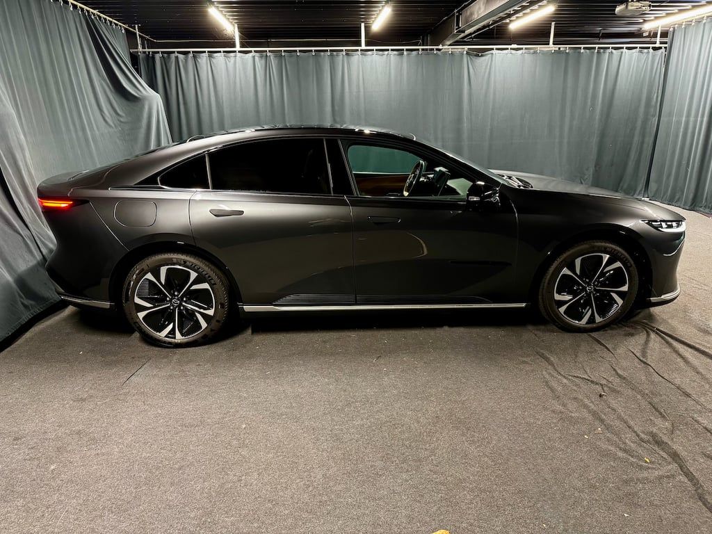 Mazda 6E 6e 258PS TAKUMI PLUS*SONY*PANO Auto-Abo