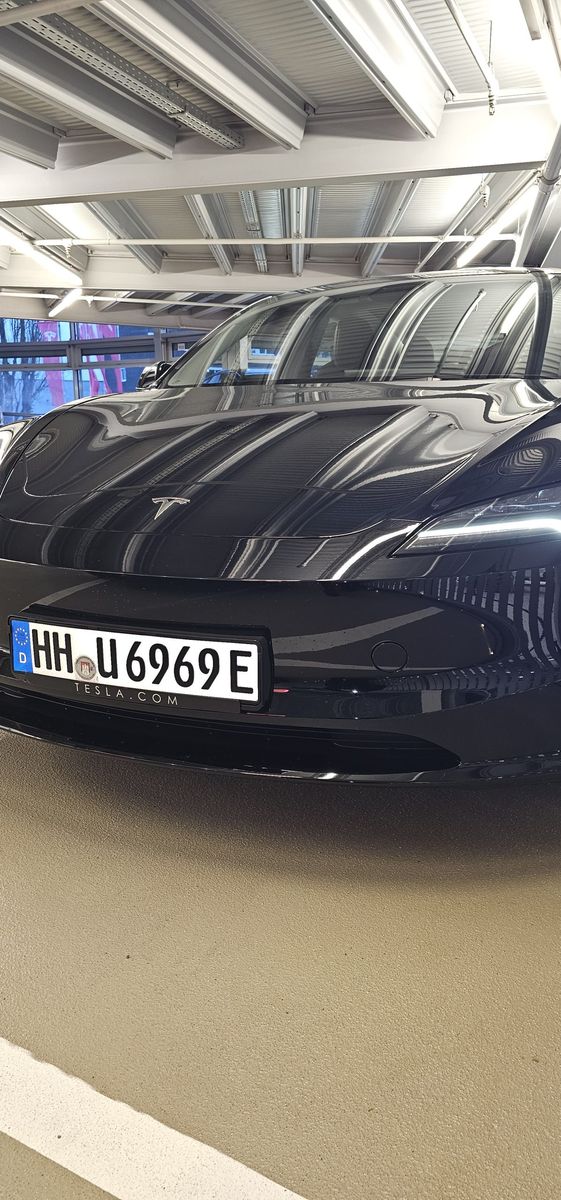 Tesla Model 3 Long Range AWD Facelift 12/23 in Schwarz Leasingübernahme