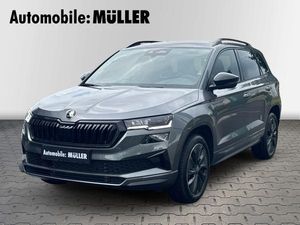 Skoda Karoq Sportline 2,0 TDI DSG nur 10x verfügbar – mit AHK, Paket Komfort, Fahrerassistenz, Parken