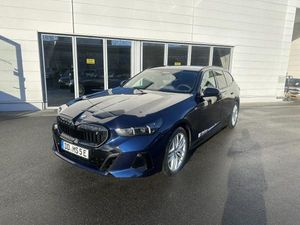 BMW i5 eDrive40 Touring - Sofort Verfügbar - Autobahnassistent - AHK - Bowers & Wilkins - Sitzbelüftung Leasing