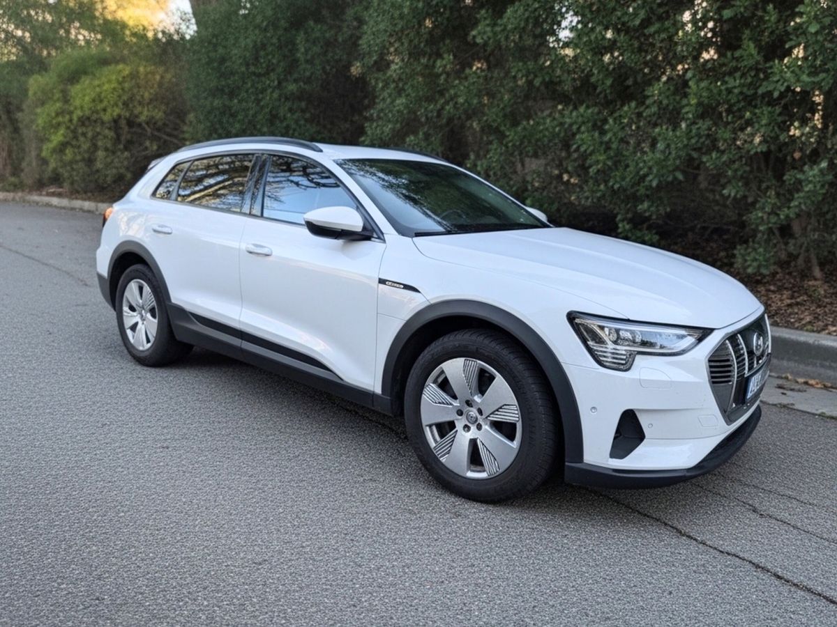 AUDI E-Tron 55 Quattro 408PS – 12 Monate Restlaufzeit, sofort verfügbar Leasingübernahme